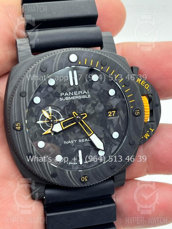 Фото 6 - Officine Panerai Luminor Submersible PAM01324