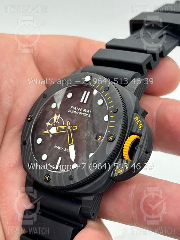 Фото 7 - Officine Panerai Luminor Submersible PAM01324