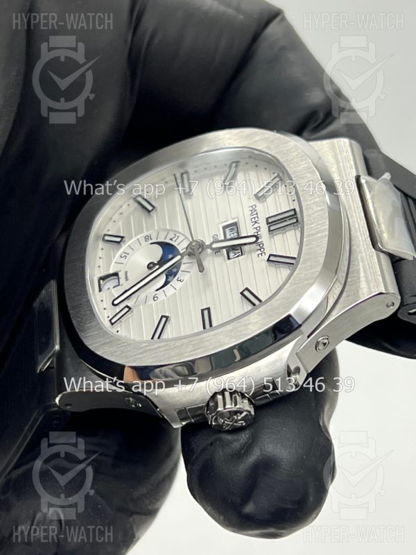 Товар Patek Philippe Nautilus 40mm 5726/1A-010 Black Фото 10 - Patek Philippe Nautilus 40mm 5726/1A-010 Black