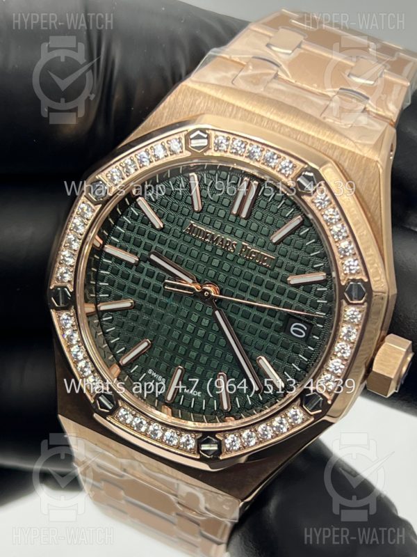 Товар Audemars Piguet Royal Oak 37mm 15551OR.ZZ.1356OR.06 V2 Фото 3 - Audemars Piguet Royal Oak 37mm 15551OR.ZZ.1356OR.06 V2