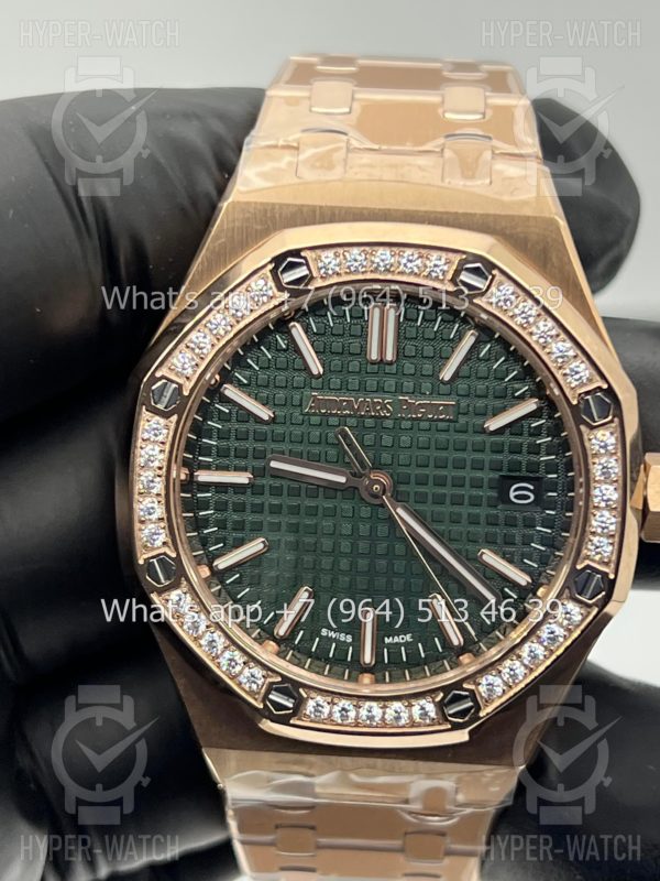 Товар Audemars Piguet Royal Oak 37mm 15551OR.ZZ.1356OR.06 V2 Фото 8 - Audemars Piguet Royal Oak 37mm 15551OR.ZZ.1356OR.06 V2