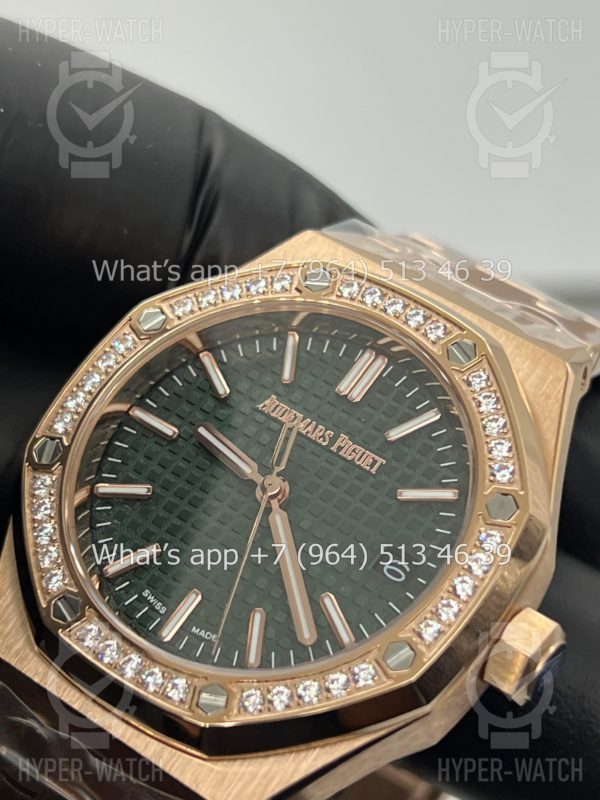 Товар Audemars Piguet Royal Oak 37mm 15551OR.ZZ.1356OR.06 V2 Фото 9 - Audemars Piguet Royal Oak 37mm 15551OR.ZZ.1356OR.06 V2