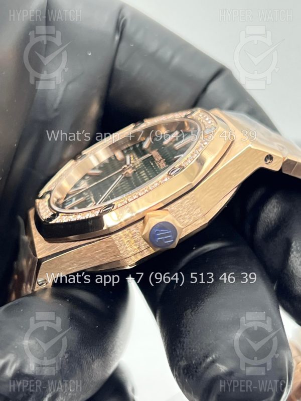 Товар Audemars Piguet Royal Oak 37mm 15551OR.ZZ.1356OR.06 V2 Фото 10 - Audemars Piguet Royal Oak 37mm 15551OR.ZZ.1356OR.06 V2
