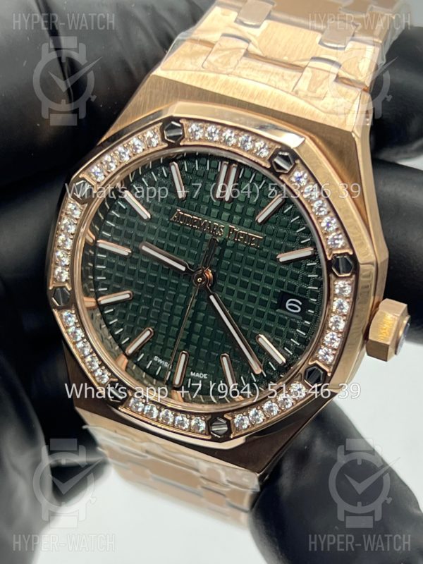 Товар Audemars Piguet Royal Oak 37mm 15551OR.ZZ.1356OR.06 V2 Фото 11 - Audemars Piguet Royal Oak 37mm 15551OR.ZZ.1356OR.06 V2