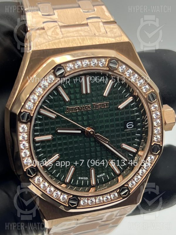 Товар Audemars Piguet Royal Oak 37mm 15551OR.ZZ.1356OR.06 V2 Фото 15 - Audemars Piguet Royal Oak 37mm 15551OR.ZZ.1356OR.06 V2
