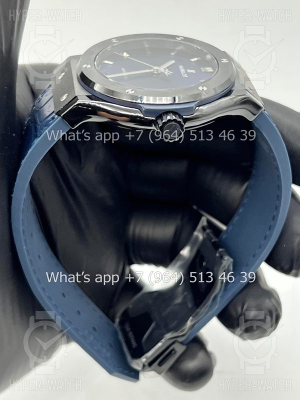 Фото 18 - Hublot Classic Fusion 42mm 542.CM.7170.LR