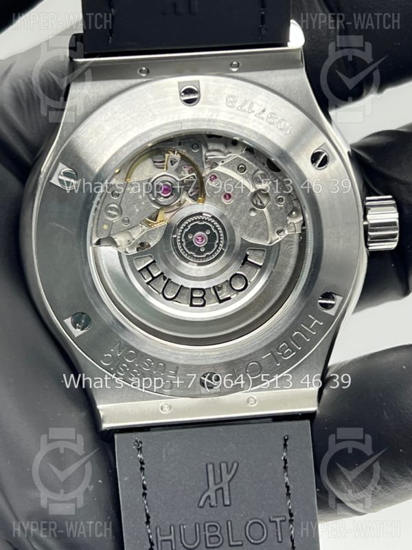 Фото 16 - Hublot Classic Fusion 42mm Art 8788