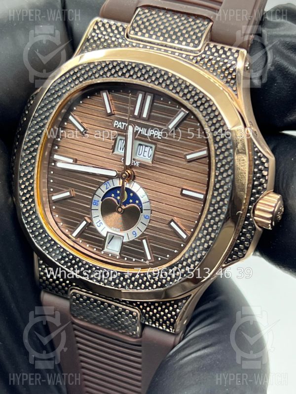 Фото 2 - Patek Philippe Nautilus 40mm Engraved Art 8879