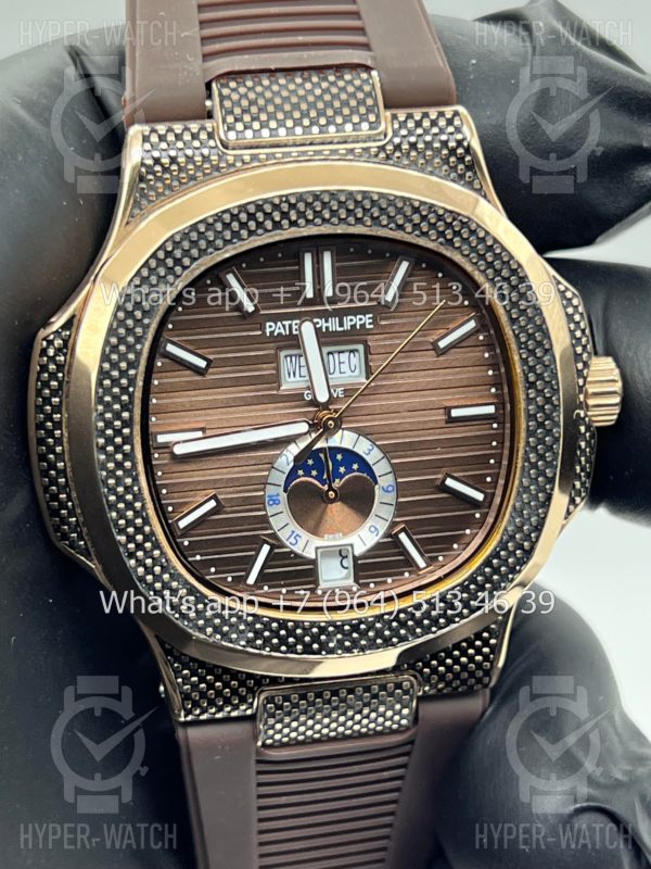 Фото 10 - Patek Philippe Nautilus 40mm Engraved Art 8879