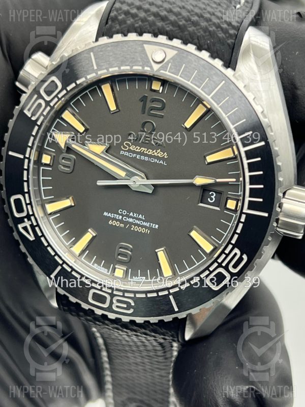 Фото 4 - Omega Seamaster Planet Ocean 600M 215.32.44.21.01.002