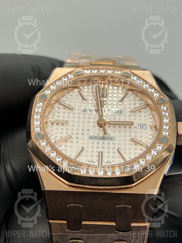 Товар Audemars Piguet Royal Oak 37mm 15451OR.ZZ.1256OR.01 Фото 7 - Audemars Piguet Royal Oak 37mm 15451OR.ZZ.1256OR.01