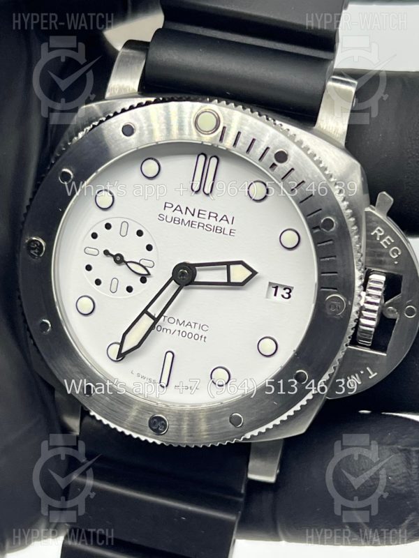 Фото 2 - Officine Panerai Luminor Submersible PAM01223