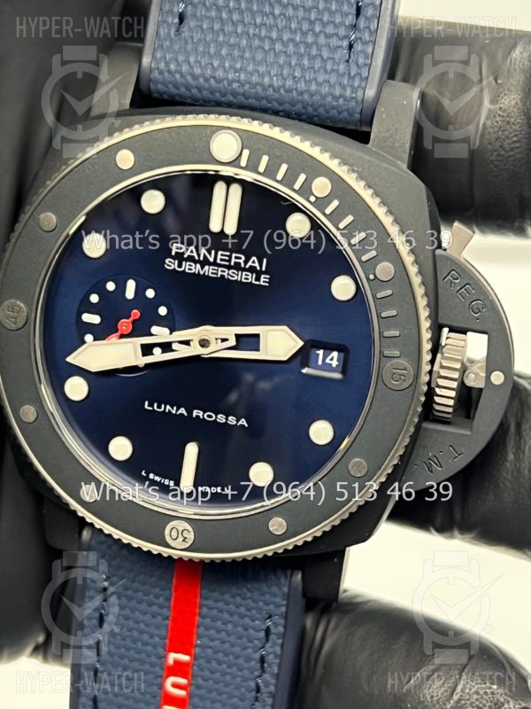 Фото 6 - Officine Panerai Luminor Submersible Luna Rossa PAM01466