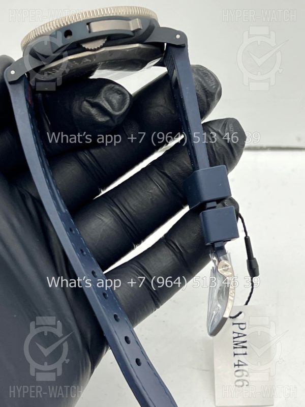 Фото 13 - Officine Panerai Luminor Submersible Luna Rossa PAM01466