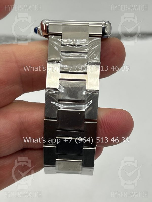 Товар Cartier Tank W5200028 Фото 9 - Cartier Tank W5200028
