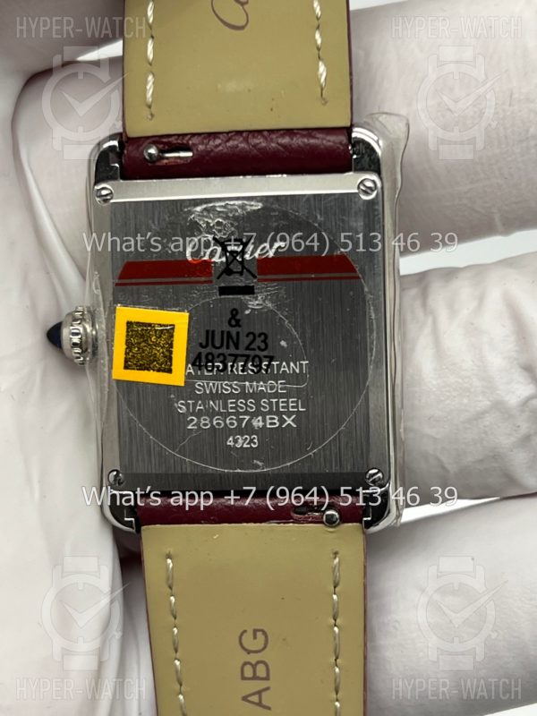 Фото 9 - Cartier Tank 25,5mm WSTA0041