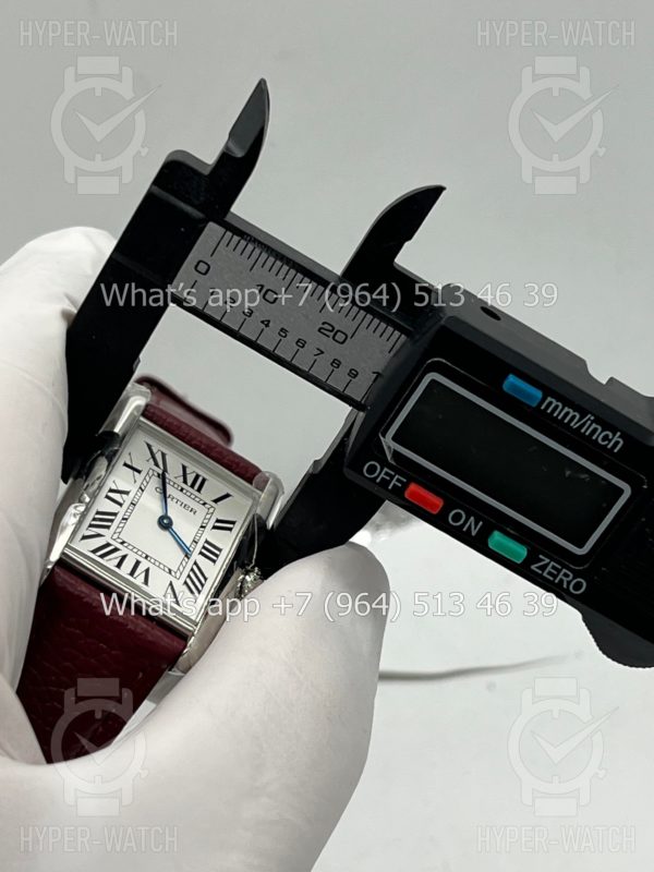 Фото 11 - Cartier Tank 25,5mm WSTA0041