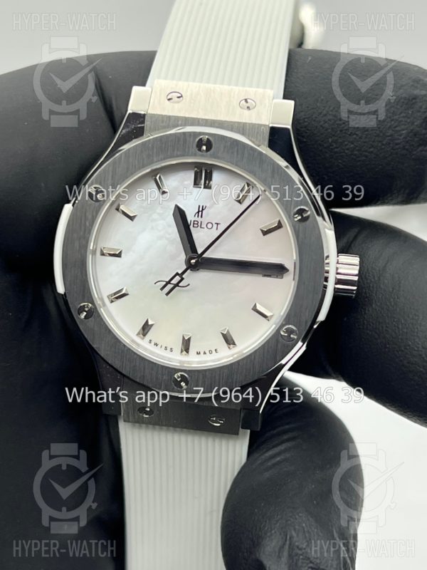Товар Hublot Classic Fusion 33mm 581.NE.2010.LR Pearl Фото 2 - Hublot Classic Fusion 33mm 581.NE.2010.LR Pearl