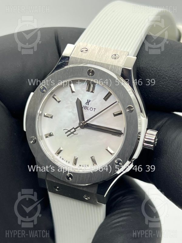 Товар Hublot Classic Fusion 33mm 581.NE.2010.LR Pearl Фото 3 - Hublot Classic Fusion 33mm 581.NE.2010.LR Pearl
