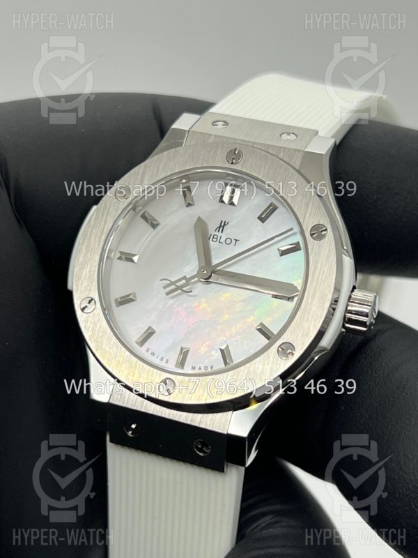Товар Hublot Classic Fusion 33mm 581.NE.2010.LR Pearl Фото 4 - Hublot Classic Fusion 33mm 581.NE.2010.LR Pearl