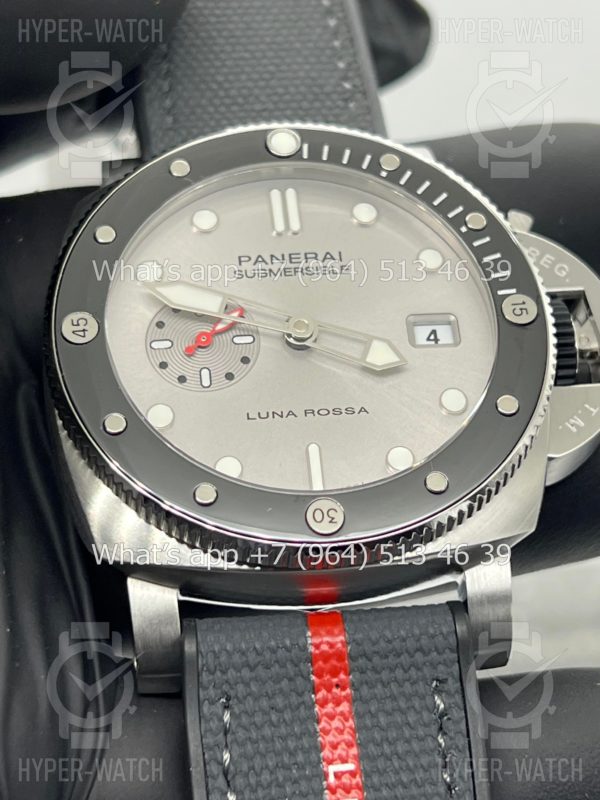 Фото 5 - Officine Panerai Luminor Submersible Luna Rossa PAM01681
