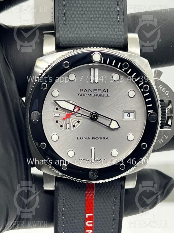 Фото 6 - Officine Panerai Luminor Submersible Luna Rossa PAM01681