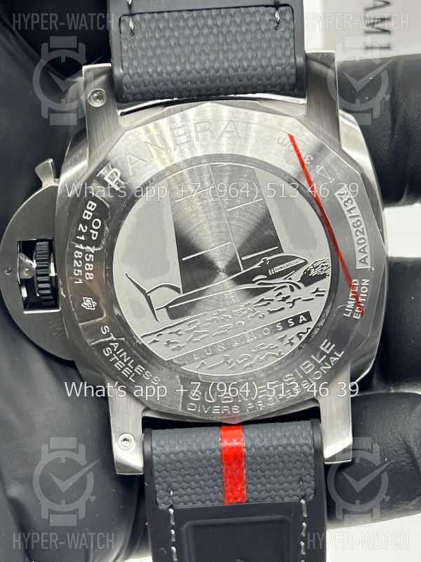 Фото 14 - Officine Panerai Luminor Submersible Luna Rossa PAM01681