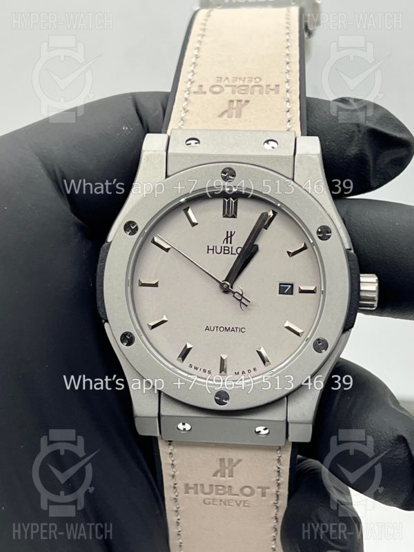 Фото 10 - Hublot Classic Fusion 42mm Art 10143