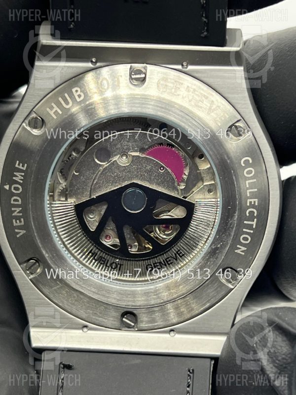 Фото 15 - Hublot Classic Fusion 42mm Art 10143
