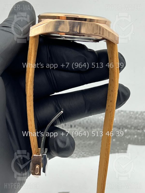 Товар Tag Heuer Carrera 43mm First Swiss Watch in Space Art 10650 Фото 9 - Tag Heuer Carrera 43mm First Swiss Watch in Space Art 10650