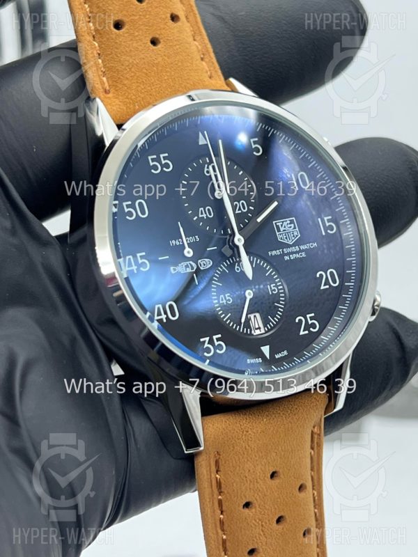 Товар Tag Heuer Carrera 43mm First Swiss Watch in Space Art 10653 Фото 5 - Tag Heuer Carrera 43mm First Swiss Watch in Space Art 10653