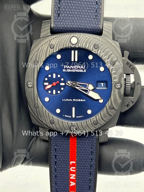 Фото 2 - Officine Panerai Luminor Submersible Luna Rossa PAM01563
