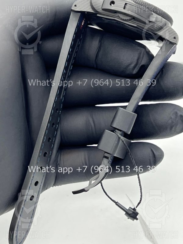 Фото 11 - Officine Panerai Luminor Submersible Luna Rossa PAM01563