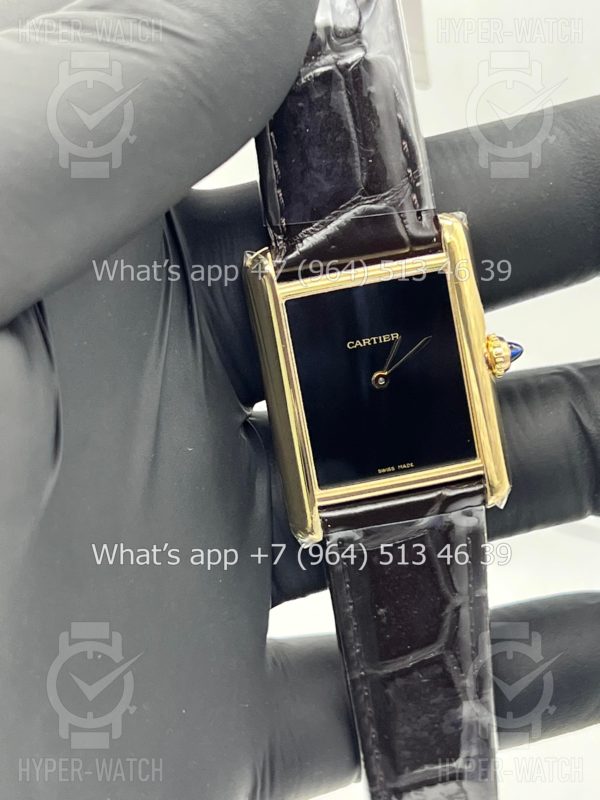 Фото 11 - Cartier Tank 25,5mm WGTA009