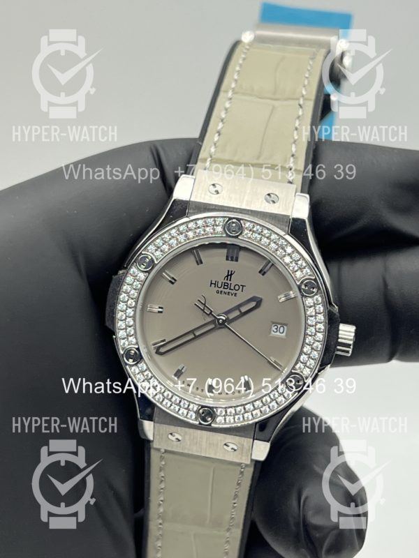 Фото 5 - Hublot Classic Fusion 33mm Art 11165