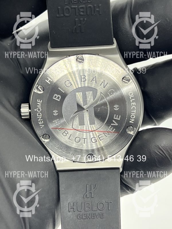 Фото 11 - Hublot Classic Fusion 33mm Art 11167
