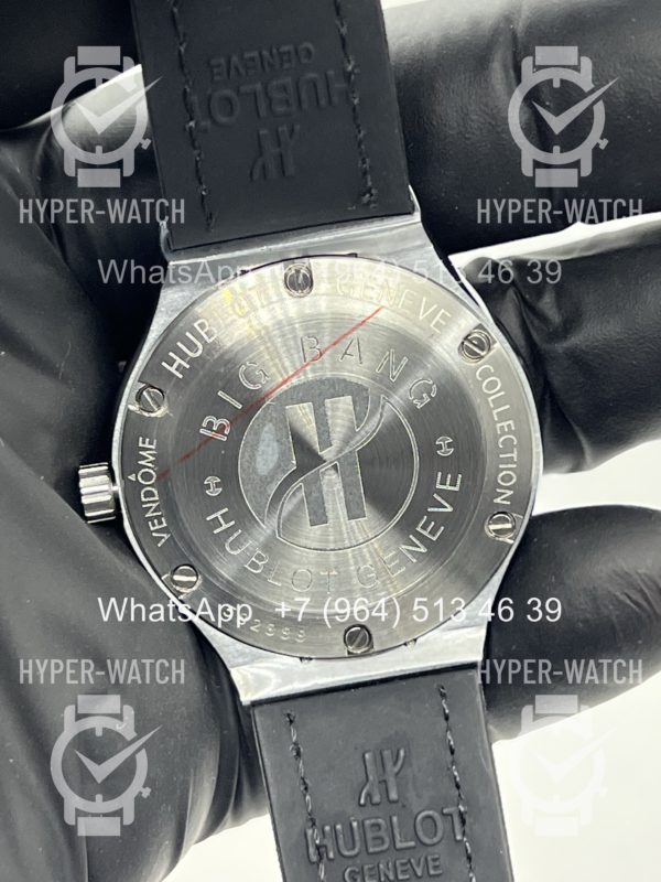 Фото 13 - Hublot Classic Fusion 33mm Art 11169