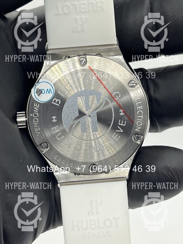 Фото 10 - Hublot Classic Fusion 33mm Art 11170