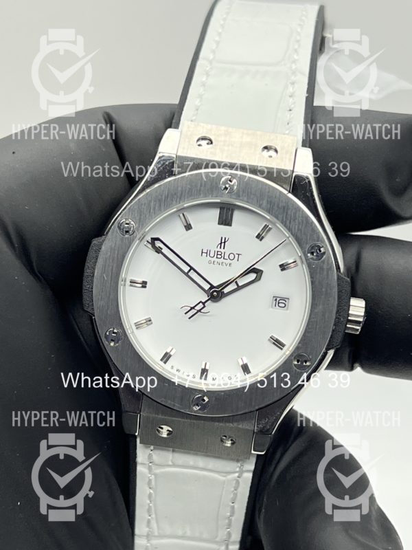 Фото 2 - Hublot Classic Fusion 33mm Art 11172