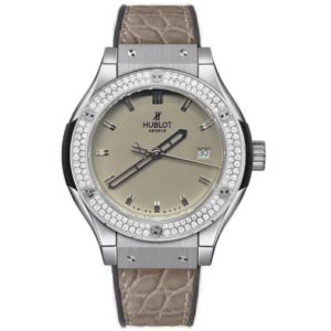Фото 69 - Hublot Classic Fusion 33mm Art 11165