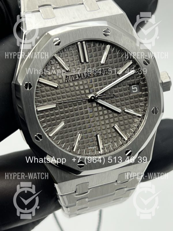 Товар Audemars Piguet Royal Oak 41mm 15510ST.OO.1320ST.05 50th Anniversary Фото 4 - Audemars Piguet Royal Oak 41mm 15510ST.OO.1320ST.05 50th Anniversary