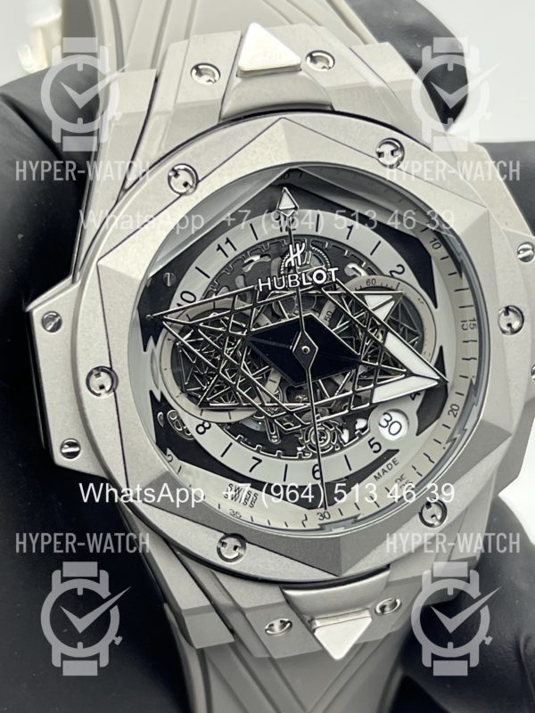 Фото 9 - Hublot Big Bang Sang Bleu II Art 11399