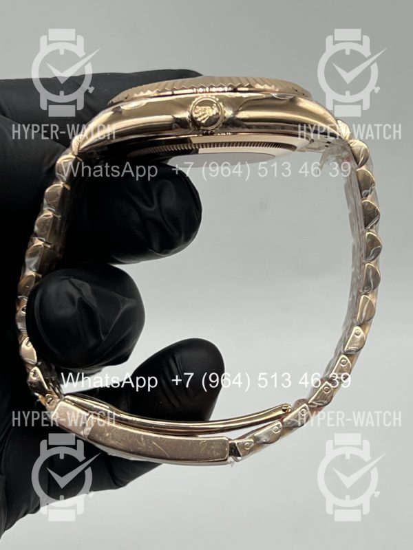 Товар Rolex Sky-Dweller 42mm 336935-0005 Blue Фото 10 - Rolex Sky-Dweller 42mm 336935-0005 Blue