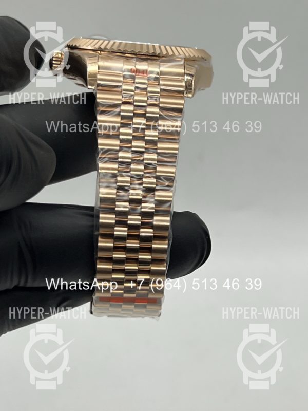 Товар Rolex Sky-Dweller 42mm 336935-0005 Blue Фото 11 - Rolex Sky-Dweller 42mm 336935-0005 Blue
