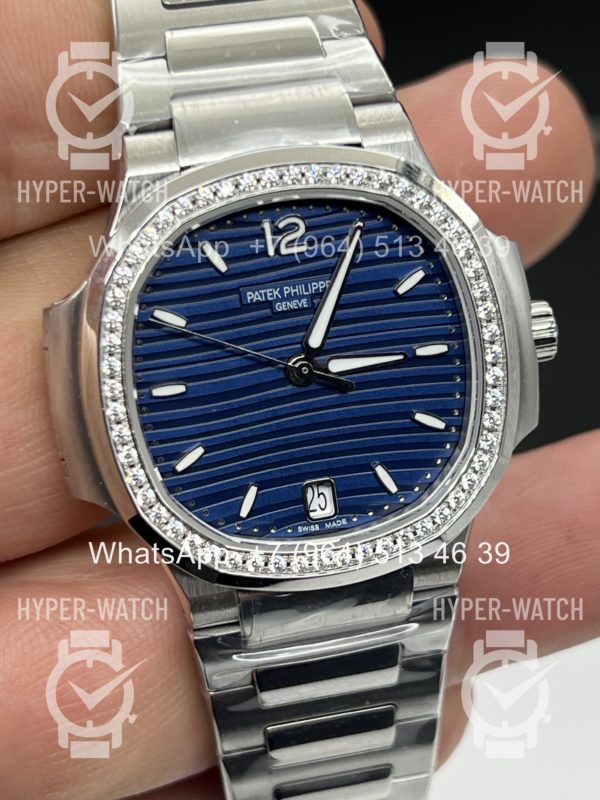 Товар Patek Philippe Nautilus 35mm 7118/1200A-001 Blue Фото 3 - Patek Philippe Nautilus 35mm 7118/1200A-001 Blue