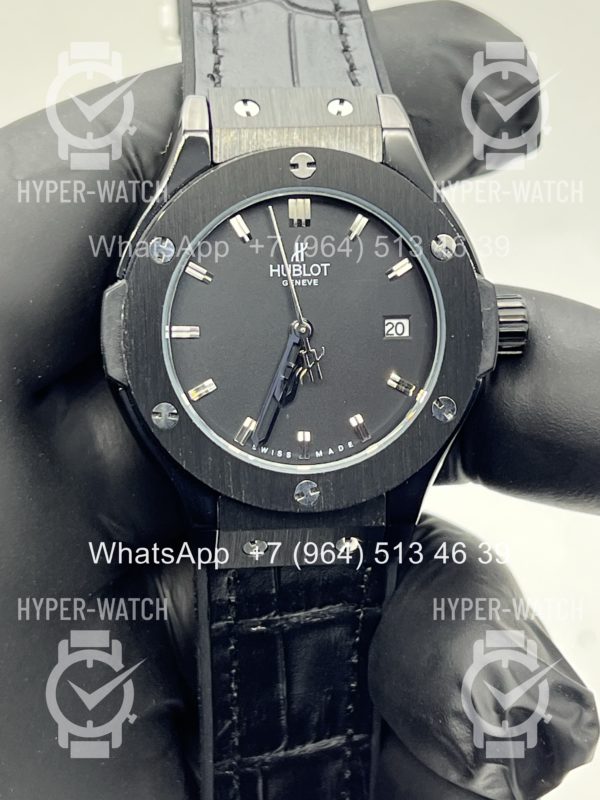 Фото 2 - Hublot Classic Fusion 33mm Art 12120