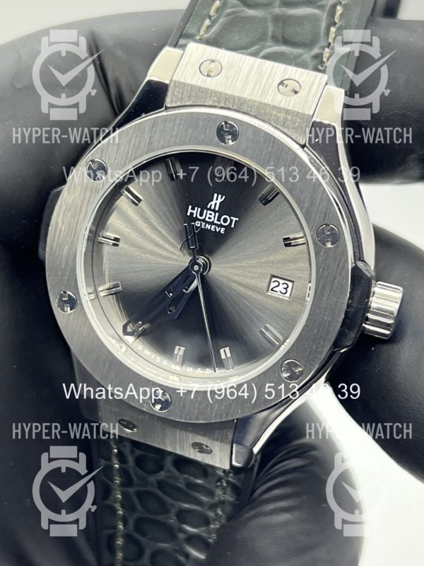 Фото 5 - Hublot Classic Fusion 33mm Art 12121