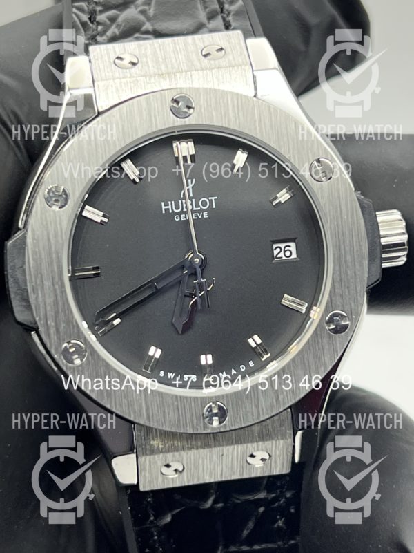 Фото 3 - Hublot Classic Fusion 33mm Art 12122