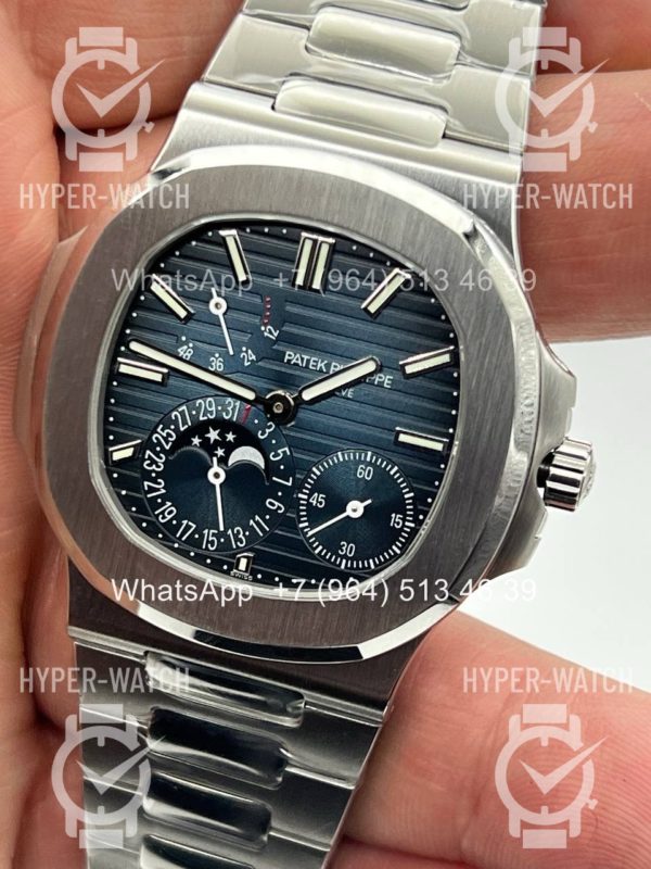 Товар Patek Philippe Nautilus 40mm 5712/1A-001 Steel Blue Фото 2 - Patek Philippe Nautilus 40mm 5712/1A-001 Steel Blue