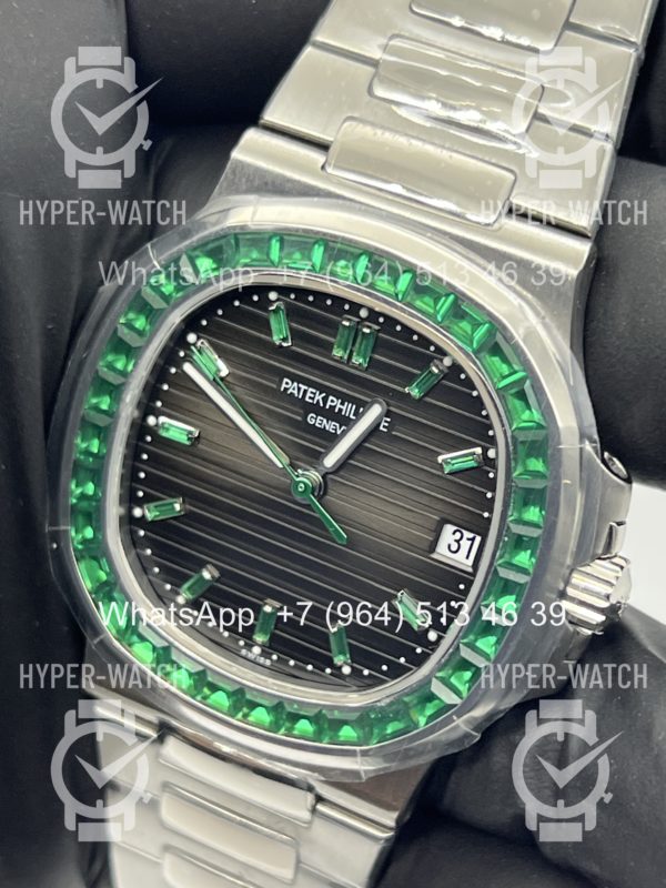 Фото 3 - Patek Philippe Nautilus 40mm 5711/113P-001 Steel